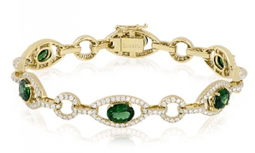 Chain bracelet with verdant emeralds and diamond pave